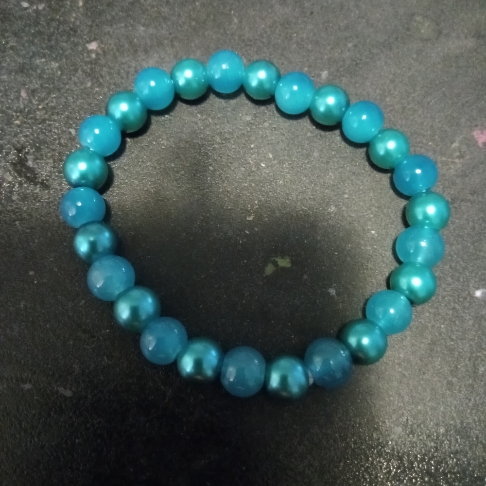 Pearl bracelet